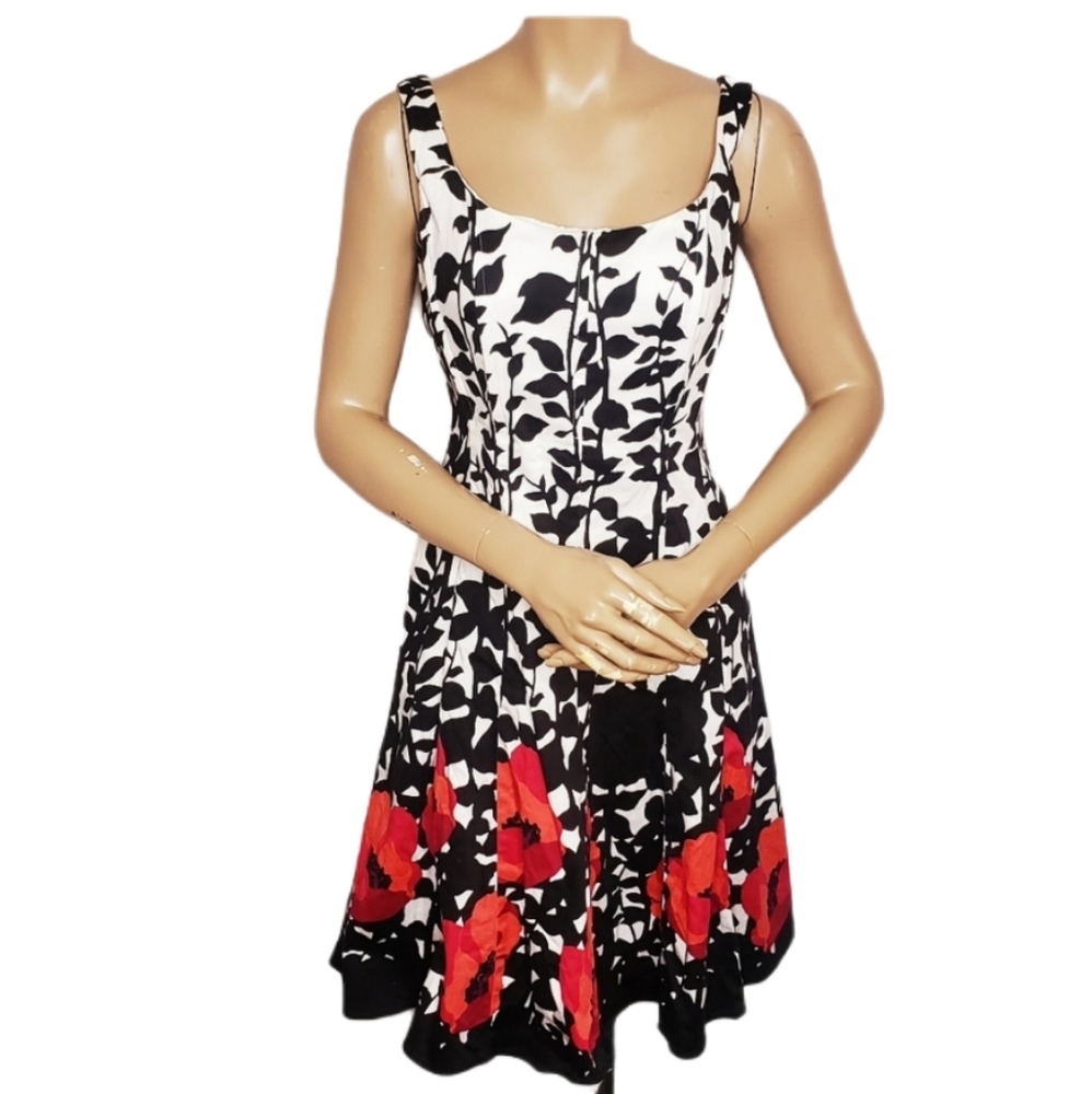 Nine west dress floral circle size 4